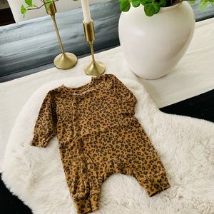 Grayson mini animal print pjs 0-3 months